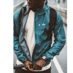 POC M'S MOTION RAIN JACKET DIOPTASE BLUE 23 9 POC M'S MOTION RAIN JACKET DIOPTASE BLUE 23 -L'art de l'équipement du cyclisme. 9 106744 m s motion rain jacket dioptase blue 52323 1653 05