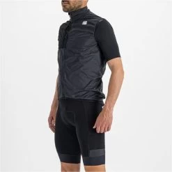 SPORTFUL SUPERGIARA LAYER VEST BLACK 23 8 SPORTFUL SUPERGIARA LAYER VEST BLACK 23 -L'art de l'équipement du cyclisme. 9 107122 superg layer vest ss manch black 1122002 002 03