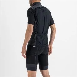 SPORTFUL SUPERGIARA LAYER VEST BLACK 23 9 SPORTFUL SUPERGIARA LAYER VEST BLACK 23 -L'art de l'équipement du cyclisme. 9 107122 superg layer vest ss manch black 1122002 002 04