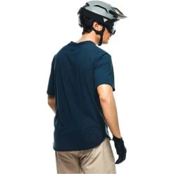 DAINESE HGR JERSEY SS COBALT-BLUE 22 9 DAINESE HGR JERSEY SS COBALT-BLUE 22 -L'art de l'équipement du cyclisme. 9 107714 hgr jersey ss cobalt blue 203899571 02g 04