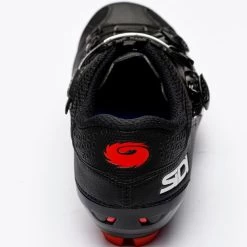 SIDI EAGLE 10 BLACK 22 8 SIDI EAGLE 10 BLACK 22 -L'art de l'équipement du cyclisme. 9 107733 eagle 10 black sidch020057 k000 03