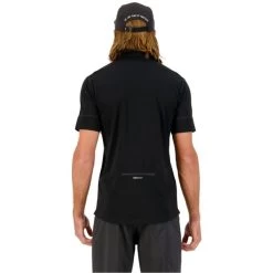 MONS ROYALE MENS CADENCE HALF ZIP BLACK 22 -L'art de l'équipement du cyclisme. 9 108227 mens cadence half zip t vlu black 100277 1165 001 03