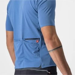 CASTELLI UNLIMITED ALLROAD JERSEY BLUE 22 11 CASTELLI UNLIMITED ALLROAD JERSEY BLUE 22 -L'art de l'équipement du cyclisme. 9 108357 unlimited allroad bleu 4522006 417 06