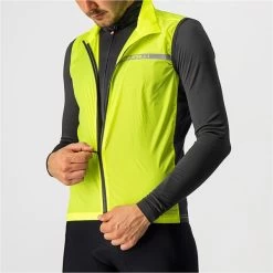 CASTELLI SQUADRA STRETCH VEST NEON YELLOW/DARK GREY 23 11 CASTELLI SQUADRA STRETCH VEST NEON YELLOW/DARK GREY 23 -L'art de l'équipement du cyclisme. 9 108385 squadra stretch jaune fluo gris fonce 4521512 032 06