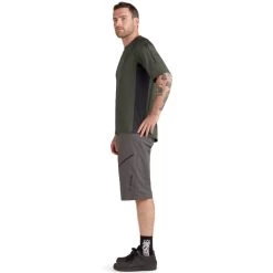 DAKINE VECTRA S/S JERSEY PEAT GREEN 22 8 DAKINE VECTRA S/S JERSEY PEAT GREEN 22 -L'art de l'équipement du cyclisme. 9 108515 vectra s s jersey peat green dka348m0007 pea 04