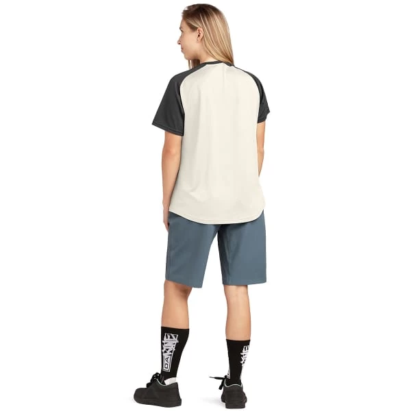 DAKINE WOMEN'S SYNCLINE S/S JERSEY SURF WHITE 22 6 DAKINE WOMEN'S SYNCLINE S/S JERSEY SURF WHITE 22 – Image 6