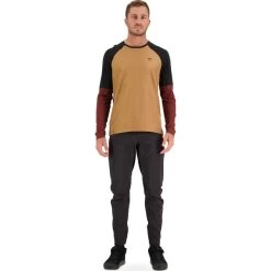 MONS ROYALE M TARN SHIFT WIND JERSEY SHIFT BOX SLOW BAKE 23 -L'art de l'équipement du cyclisme. 9 113921 m tarn shift wind jersey shift box slow bake 100581 1187 578 05