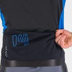 KARPOS PRALONGIA JERSEY BLACK/INDIGO B 22 -L'art de l'équipement du cyclisme. 9 116494 2500828 071 05