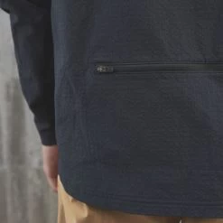 POC M'S MANTLE THERMAL HOODIE URANIUM BLACK 23 -L'art de l'équipement du cyclisme. 9 116634 m s mantle thermal hoodie uranium black 52758 1002 06