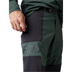 FOX DEFEND PRO PANT EMERALD 23 11 FOX DEFEND PRO PANT EMERALD 23 -L'art de l'équipement du cyclisme. 9 118433 defend pro pant emerald 28888 294 06