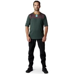 FOX DEFEND 3L WATER PANT BLACK 23 9 FOX DEFEND 3L WATER PANT BLACK 23 -L'art de l'équipement du cyclisme. 9 118522 defend 3l water pant black 30117 001 04