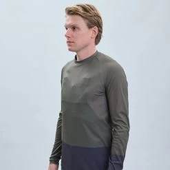 POC MTB PURE LS JERSEY EPIDOTE GREEN/SYLVANITE GREY 23 -L'art de l'équipement du cyclisme. 9 125815 52844 8617 04