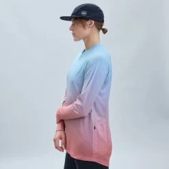 POC W'S ESSENTIAL MTB LITE LS JERSEY GRADIENT ROCK SALT 23 -L'art de l'équipement du cyclisme. 9 125824 52880 8601 04