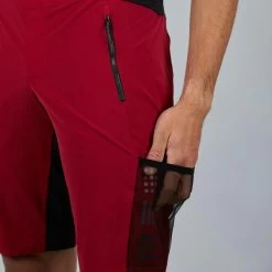 SPORTFUL SUPERGIARA OVERSHORT SHORT RED RUMBA 21 -L'art de l'équipement du cyclisme. 9 88333 1120507 622 04