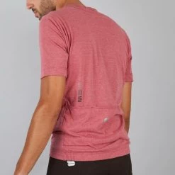 SPORTFUL GIARA TEE RED RUMBA 21 -L'art de l'équipement du cyclisme. 9 88337 1121021 622 03