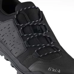 FIZIK TERRA ERGOLACE X2 BLACK/BLACK 22 11 FIZIK TERRA ERGOLACE X2 BLACK/BLACK 22 -L'art de l'équipement du cyclisme. 9 90278 tex2etr1k 1010 06